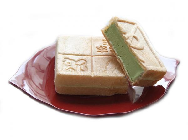 抹茶アイスモナカ